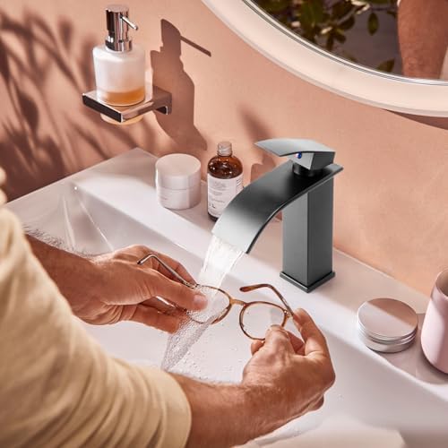 Wastafelkraan voor de badkamer Waterval-wastafelkraan voor de badkamer Waterval-wastafelkraan Eengreepsmengkraan Wastafelmengkraan Warm en koud instelbaar (Gr
